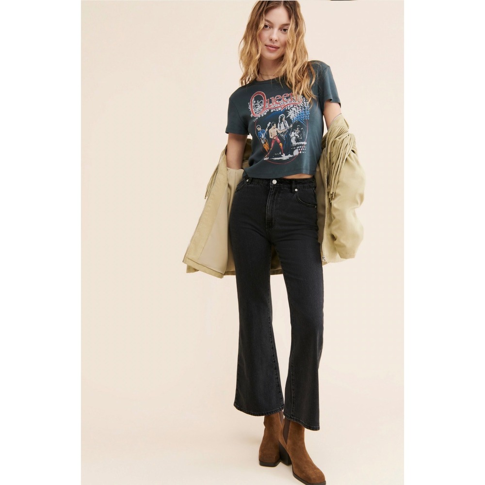 Rollas Eastcoast Crop Flare Jeans High Rise Washed Black Size 28 GUC
